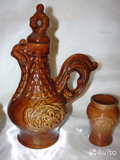 Кувшин Петух с двумя стопками