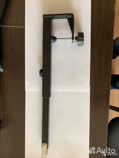 Крепление датчика эхолота Lowrance Garmin