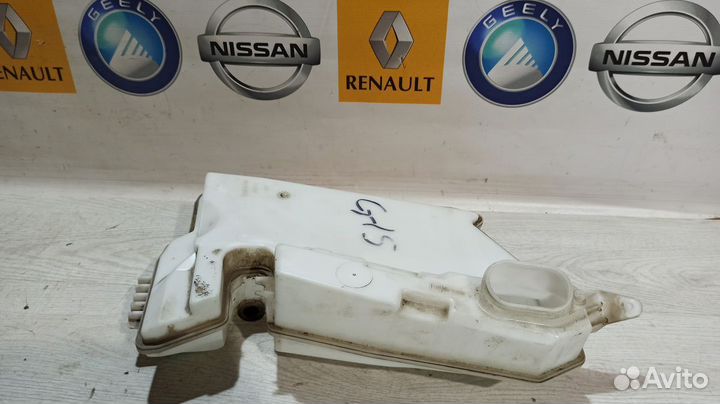 Бачок омывателя Nissan almera G15