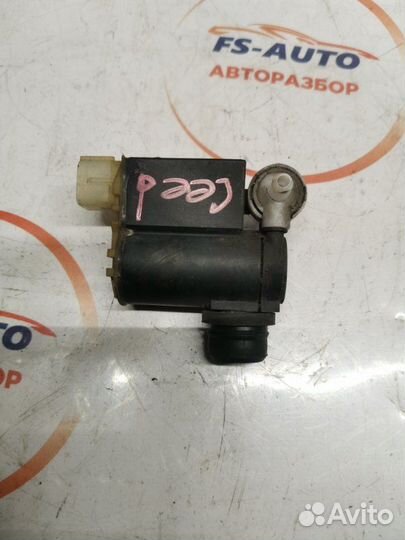 Насос омывателя Kia Ceed 1.6 G4FC 2009