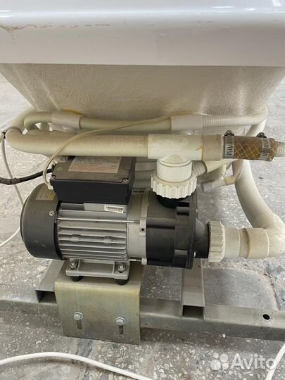 Ванна с гидромассажем