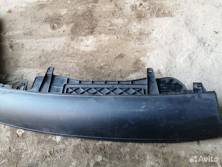 Спойлер (юбка) бампера задний Volkswagen Passat B6