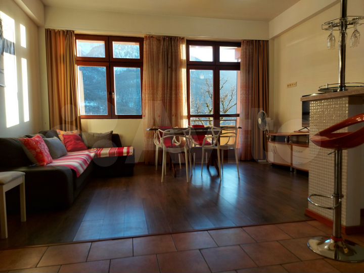 3-к. квартира, 125 м², 4/7 эт.