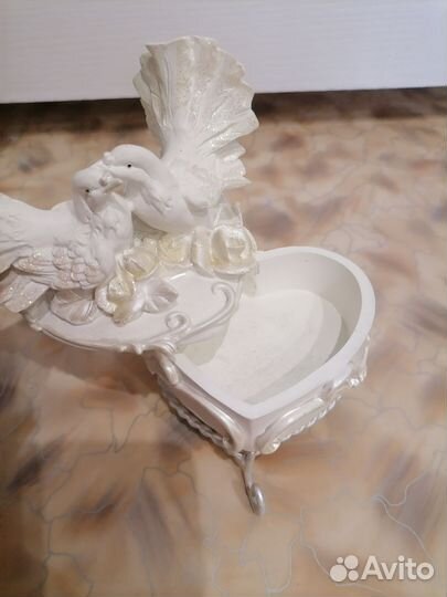 Шкатулка голуби