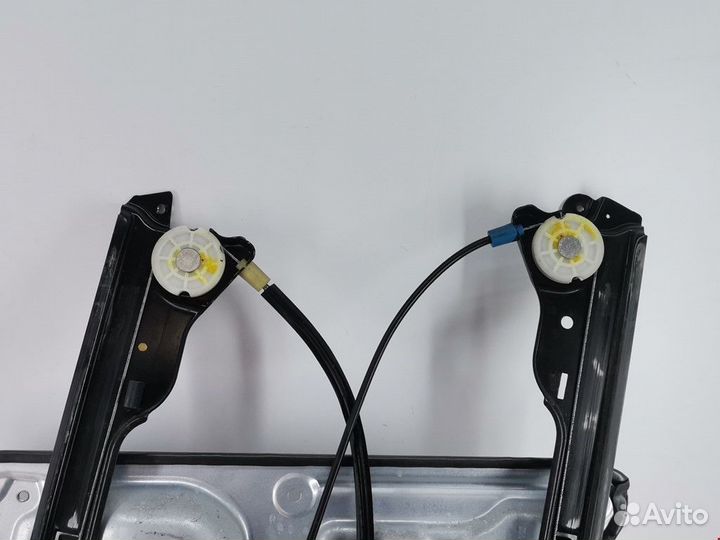 Стеклоподъемник передний левый Nissan Qashqai 2010