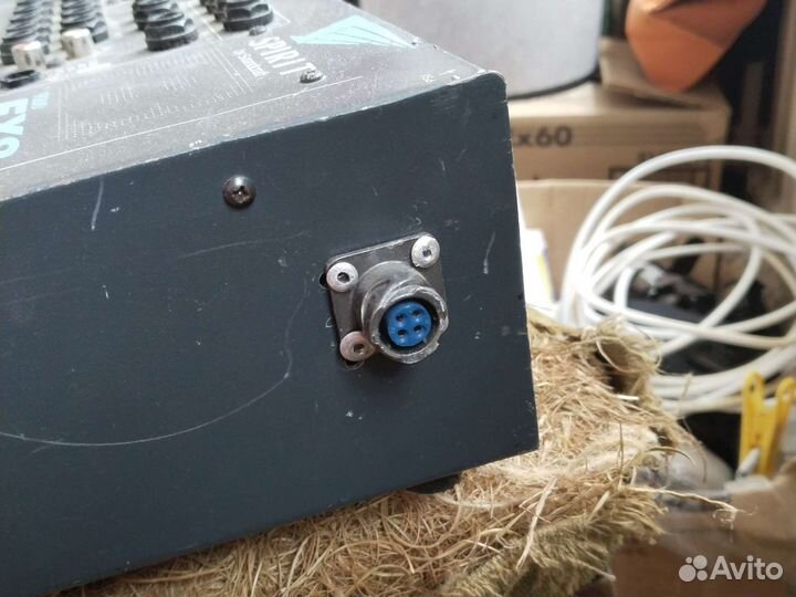 Микшерный пульт soundcraft spirit fx8