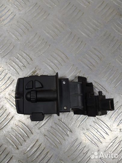 Джойстик управления навигацией и магнитолой