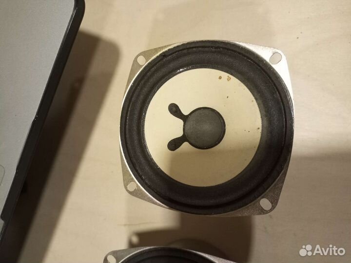 Динамики белые 4