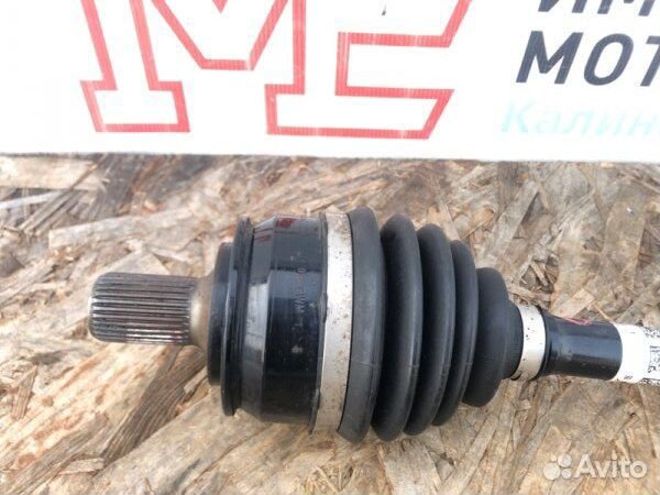 Полуось передний левый Mercedes Gla-Class X156