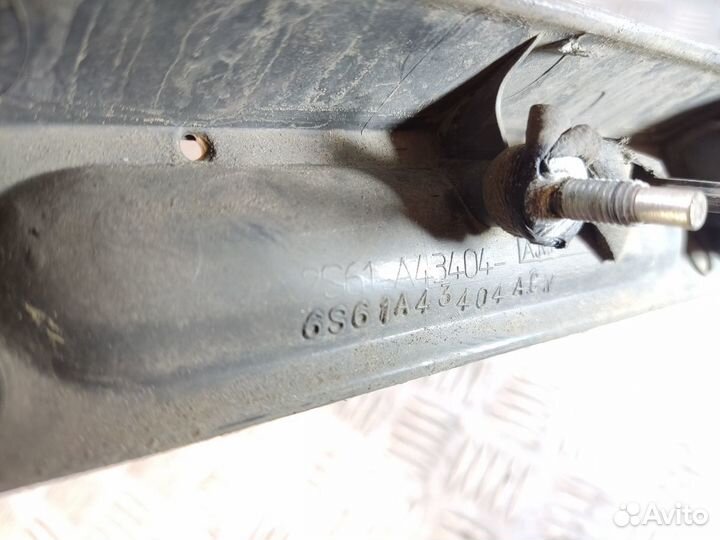 Накладка двери багажника Ford Fiesta 2001-2008