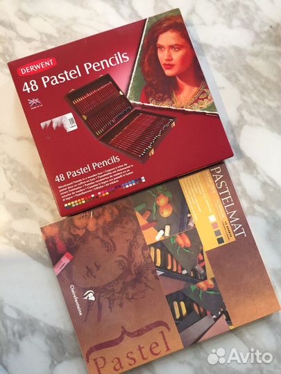 Пастельные карандаши и блок пастельная бумага