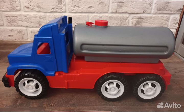 Бензовоз игрушка