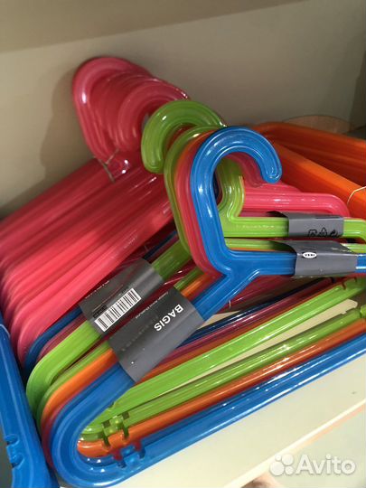 Плечики IKEA для одежды цветные пластик