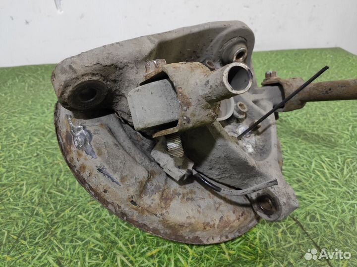 Поворотный кулак прав. зад. Lexus GS450H