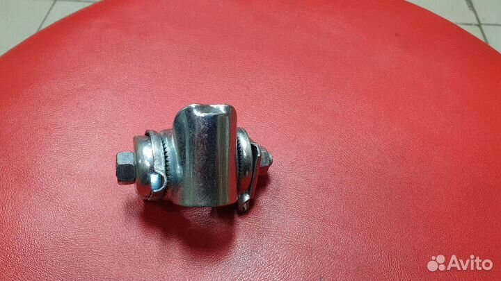 Замок седла велосипеда