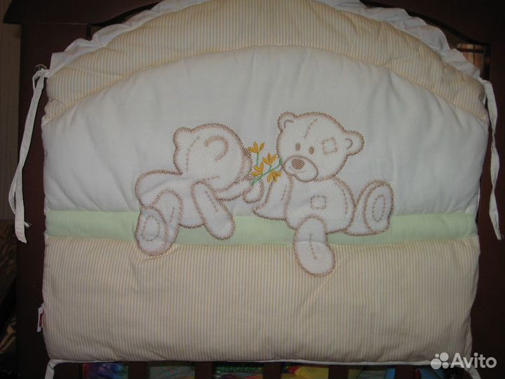 Бортики на кроватку для н/в + балдахин + простынь