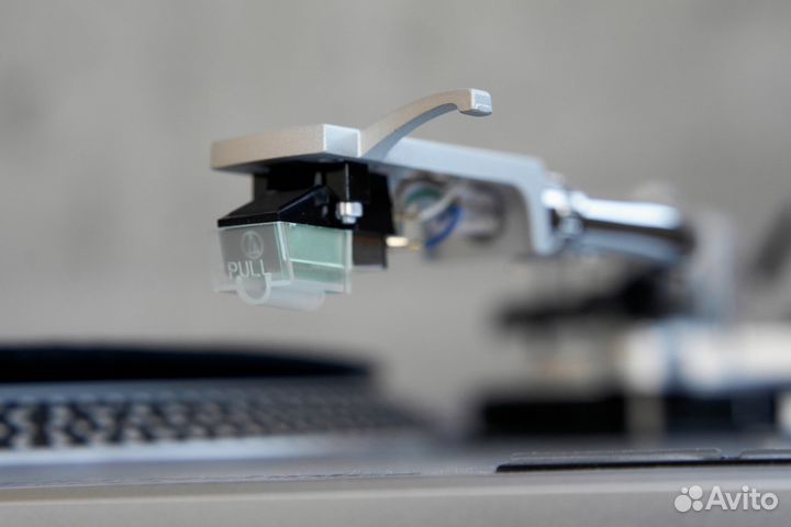 Виниловый проигрыватель Audio-Technica at-lp120