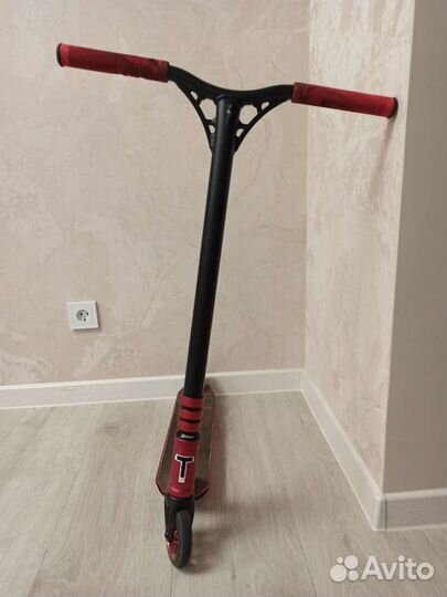 Трюковой самокат Comrade