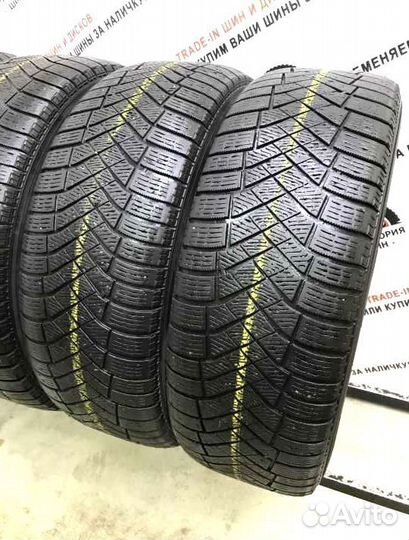 Pirelli Ice Zero 215/60 R16 99T