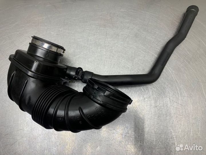Патрубок воздушного фильтра Mercedes C-Class W204