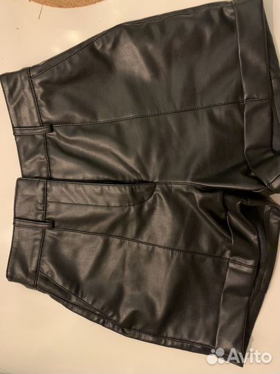 Кожаные шорты