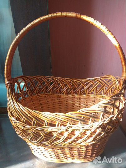 Корзина плетёная, большая