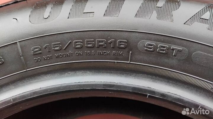 Goodyear Ultragrip Ice Arctic 215/65 R16 98T