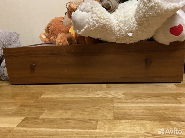 Кровать маятник