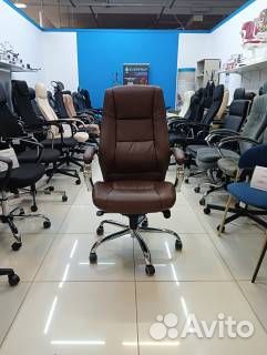Офисное кресло для руководителя объявление продам