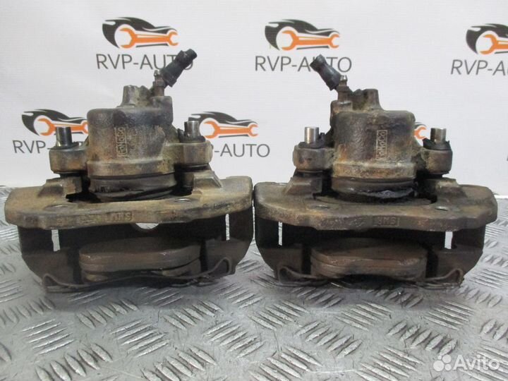 Суппорт тормозной передний Ford C-MAX 2003-2010