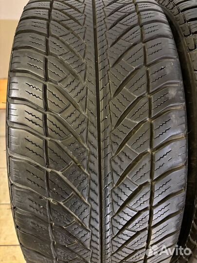 Goodyear UltraGrip 8 245/45 R18 100V