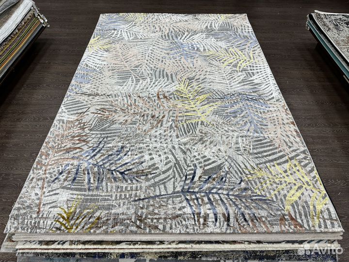 Ковер новый 2х2.9м