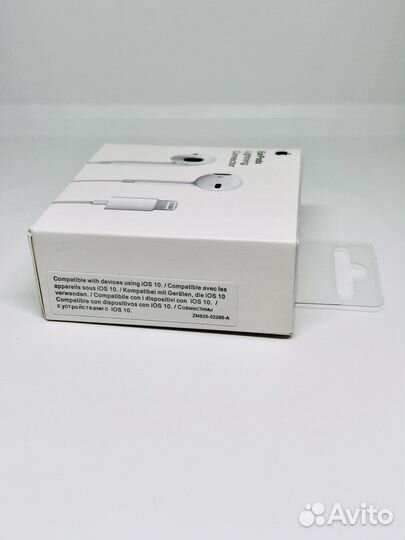 Проводные наушники Apple EarPods Lightning