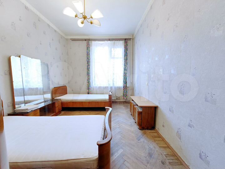 2-к. квартира, 62 м², 2/5 эт.