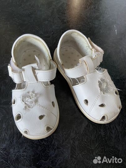 Сандалии для девочки