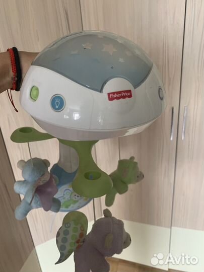 Музыкальный мобиль на кроватку