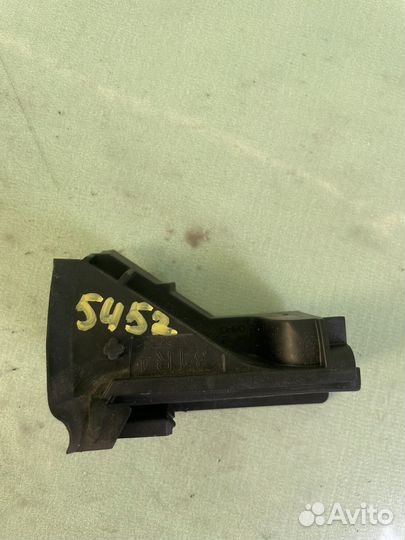 Уплотнитель двери передней правой rav4 xa50