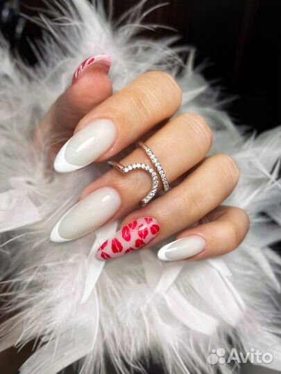 Мастер маникюра