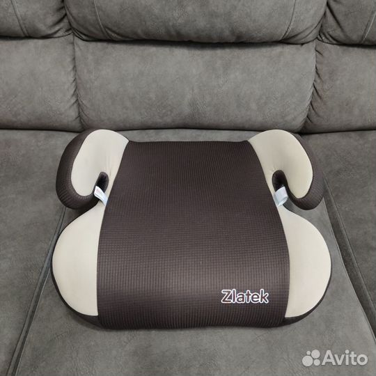 Детское кресло бустер