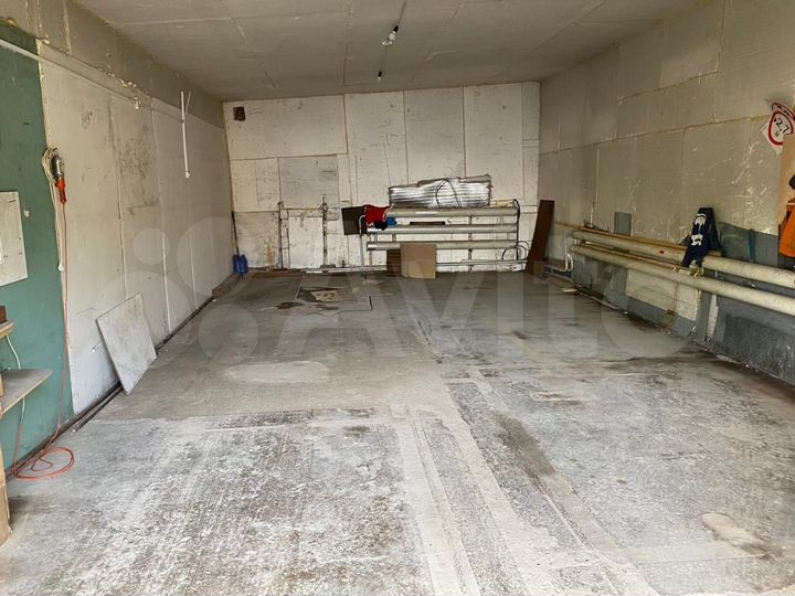 Гараж, > 30 м²