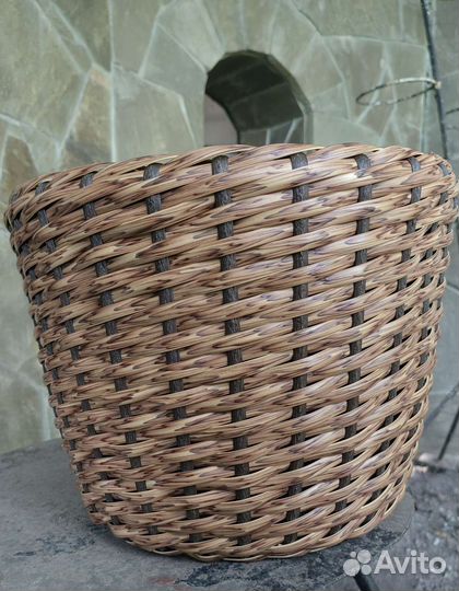 Уличные кашпо для цветов