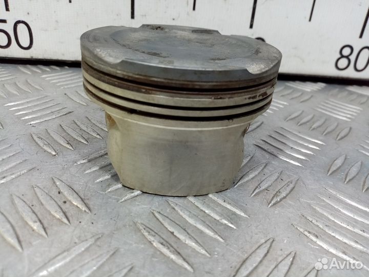 Б/У Поршень N63 E70 E71 F01 F02 F07 F12 F13#019