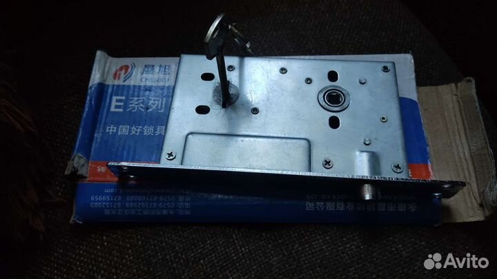 Грибки для крепления утеплителя. Замок