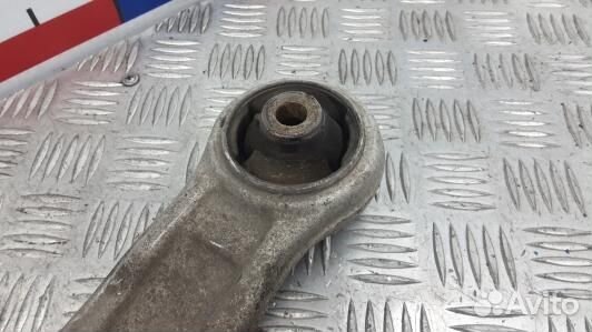 Рычаг передний нижний правый hyundai I40 (4UK13LM0