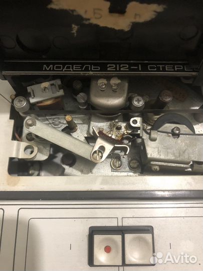 Катушечный магнитофон 