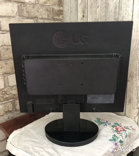 Монитор LG flatron на зч