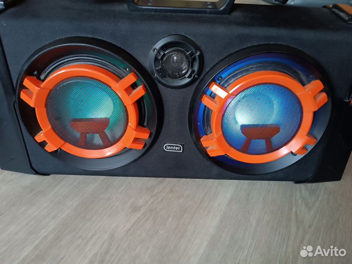 Портативная колонка