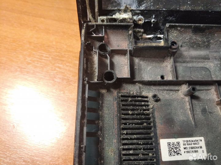 Новая крышка матрицы Acer E5-575G и др. запчасти