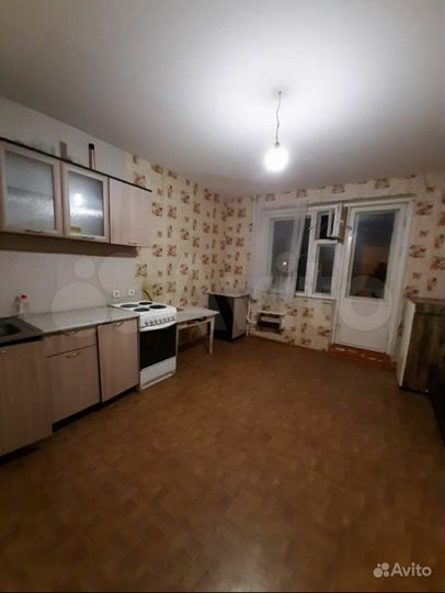 3-к. квартира, 94 м², 3/10 эт.