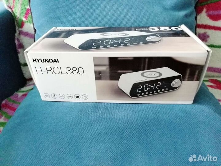 Радио часы Hyundai H-rcl 380 stereo колонка